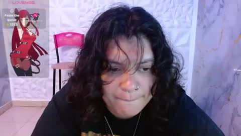 Snapshot of yumandsay chatting on July 21, 2:41 pm Snowflake online show from July 21, 2:41 pm