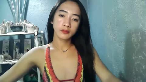 yumi_18 online show from January 5, 5:27 pm