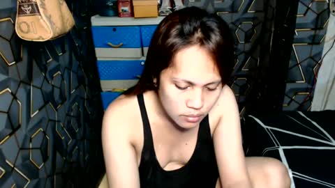 yumi online show from June 21, 4:31 pm