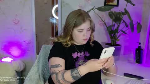 Polly online show from September 18, 1:13 pm