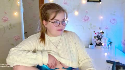 Polly online show from November 10, 5:12 pm