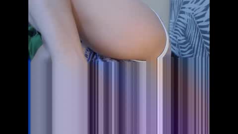 Snapshot of yummy72747 chatting on November 3, 10:27 am yummy72747 online show from November 3, 10:27 am