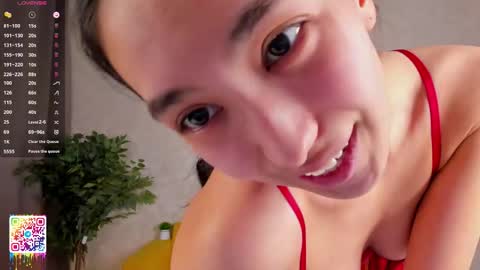 Snapshot of yummy_lamii chatting on March 2, 7:15 am Cindey online show from March 2, 7:15 am