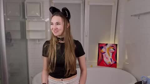 Emily online show from February 5, 5:17 pm