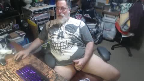 yummyflguy online show from April 29, 12:48 am