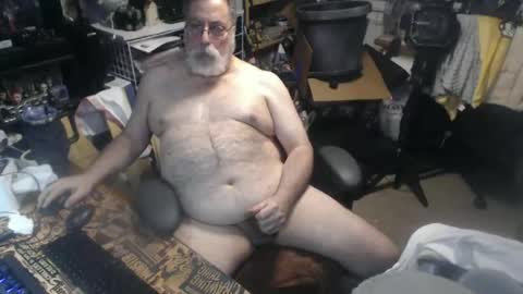 Snapshot of yummyflguy chatting on June 15, 9:06 pm yummyflguy online show from June 15, 9:06 pm