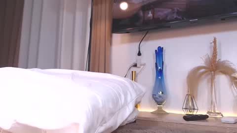 Justine online show from September 15, 8:09 pm