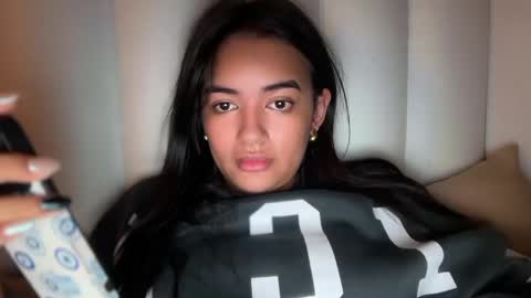 Goddes Renalyn online show from January 12, 8:30 am