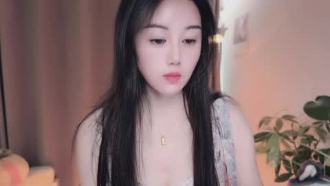 YunEr online show from April 2, 3:15 am