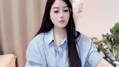 YunEr online show from April 13, 1:49 pm