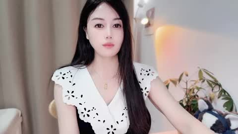 Snapshot of yuner0715 chatting on May 4, 2:57 pm YunEr online show from May 4, 2:57 pm