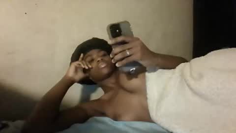 YungBlackBerry online show from October 18, 6:48 am