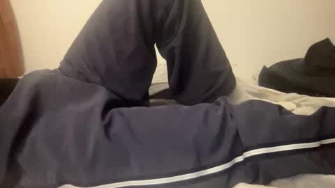 Snapshot of yungwolf69 chatting on December 4, 8:12 am yungwolf69 online show from December 4, 8:12 am