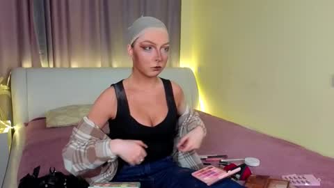 Tara online show from March 10, 11:48 am