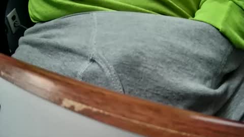 yuppers1234 online show from November 24, 8:19 pm