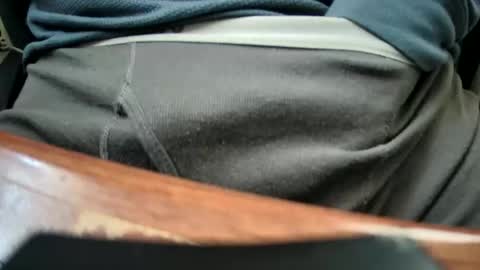 yuppers1234 online show from March 27, 3:34 pm