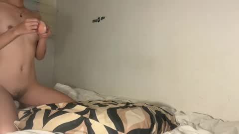 Snapshot of yuri_kai chatting on February 6, 8:56 pm yuri online show from February 6, 8:56 pm