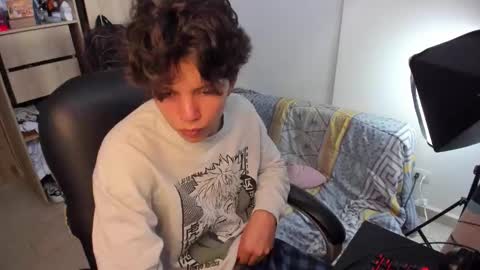 yurii_moody online show from October 25, 7:08 pm