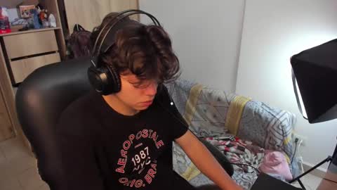 yurii_moody online show from October 31, 3:13 pm