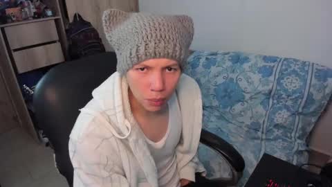 yurii_moody online show from December 5, 7:54 pm