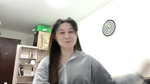 yurikovillaneda online show from February 20, 2:17 pm