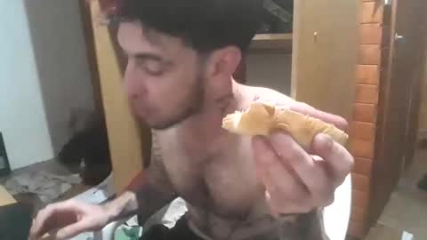 Yuumi online show from October 19, 7:20 am