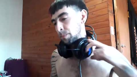 Yuumi online show from February 9, 11:09 pm