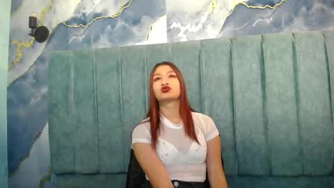 Snapshot of yuyis_15 chatting on December 14, 11:26 am YUYIS online show from December 14, 11:26 am