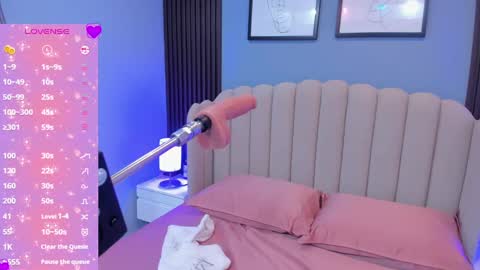 Yuyis  online show from December 9, 6:23 am