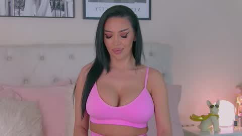 Laura online show from April 10, 5:34 am