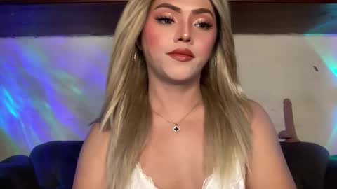 Snapshot of yvonne_guidotti chatting on October 26, 5:19 pm Miss Cali online show from October 26, 5:19 pm