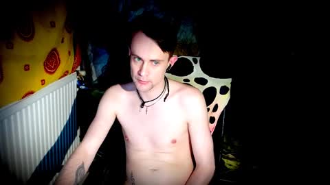   online show from December 6, 6:17 pm