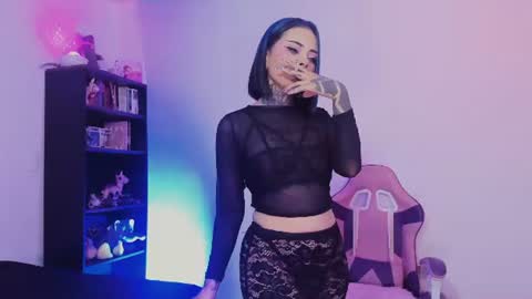 tazzie online show from July 3, 11:33 pm