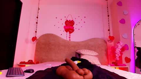 Snapshot of z_zoe_ chatting on February 3, 3:04 am Zoe online show from February 3, 3:04 am