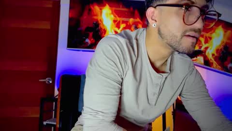 Snapshot of zac_dass chatting on September 24, 12:36 am ZAC online show from September 24, 12:36 am