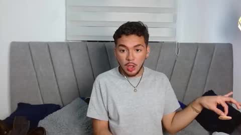 Zack  online show from October 28, 3:43 am