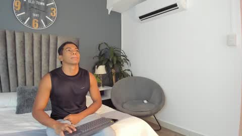 zac online show from October 1, 7:31 pm