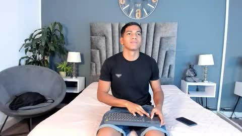 zac online show from November 2, 3:09 am