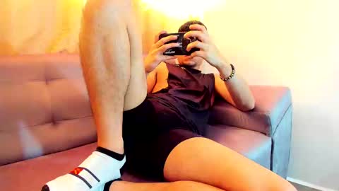 zac online show from February 28, 1:58 pm