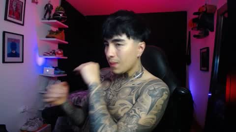 zac_muller1 online show from October 23, 6:34 am