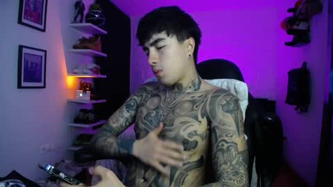 zac_muller1 online show from March 20, 7:02 am