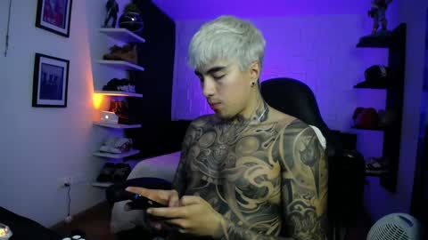 Snapshot of zac_muller1 chatting on June 5, 4:52 am zac_muller1 online show from June 5, 4:52 am
