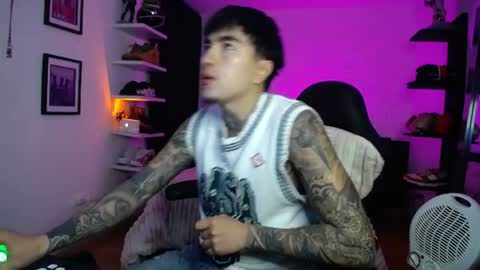Snapshot of zac_muller1 chatting on July 19, 7:34 am zac_muller1 online show from July 19, 7:34 am