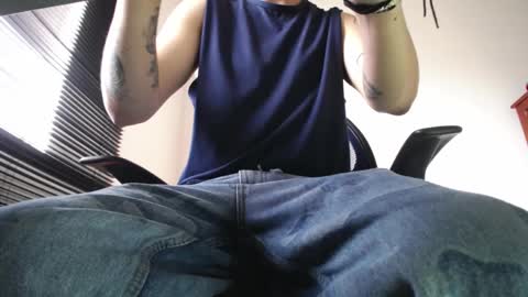 Snapshot of zac_watson chatting on April 7, 12:27 pm Zac Freelance model online show from April 7, 12:27 pm