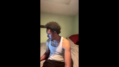 Snapshot of zackharden45 chatting on April 14, 12:16 am zackharden45 online show from April 14, 12:16 am