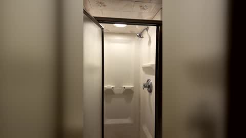 Snapshot of zackharden45 chatting on April 14, 10:27 pm zackharden45 online show from April 14, 10:27 pm