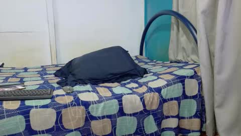 Snapshot of zackmontiel07 chatting on December 19, 9:38 am ZackMontiel07 online show from December 19, 9:38 am