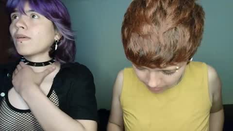 Snapshot of zafira_raven chatting on January 12, 1:00 am zafira_raven online show from January 12, 1:00 am