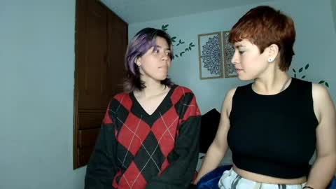 Snapshot of zafira_raven chatting on April 4, 2:43 am zafira_raven online show from April 4, 2:43 am