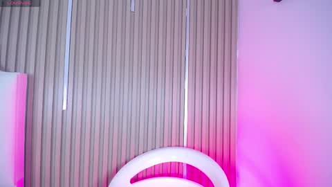 Zafiro online show from April 15, 4:52 am